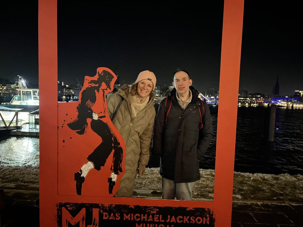 Johanna und ich - beim Michael Jackson Musical am 19. Januar 2025